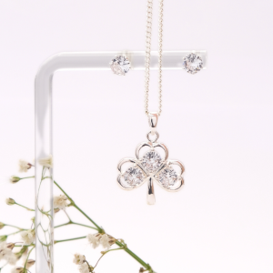 Silver Shamrock Necklace Set