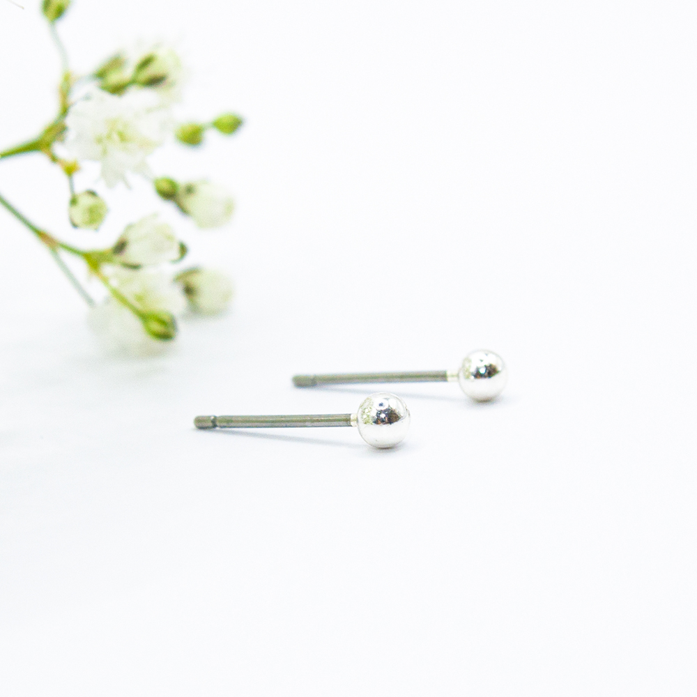 Pack of 2 Gold / Silver Ball Stud Earrings - 3mm Silver Ball Studs GT35