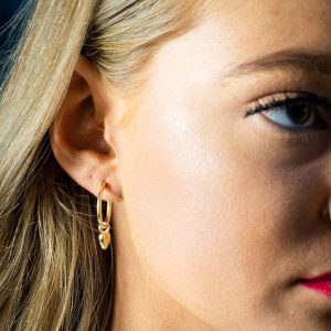 20mm Gold Hoop Earrings with Heart