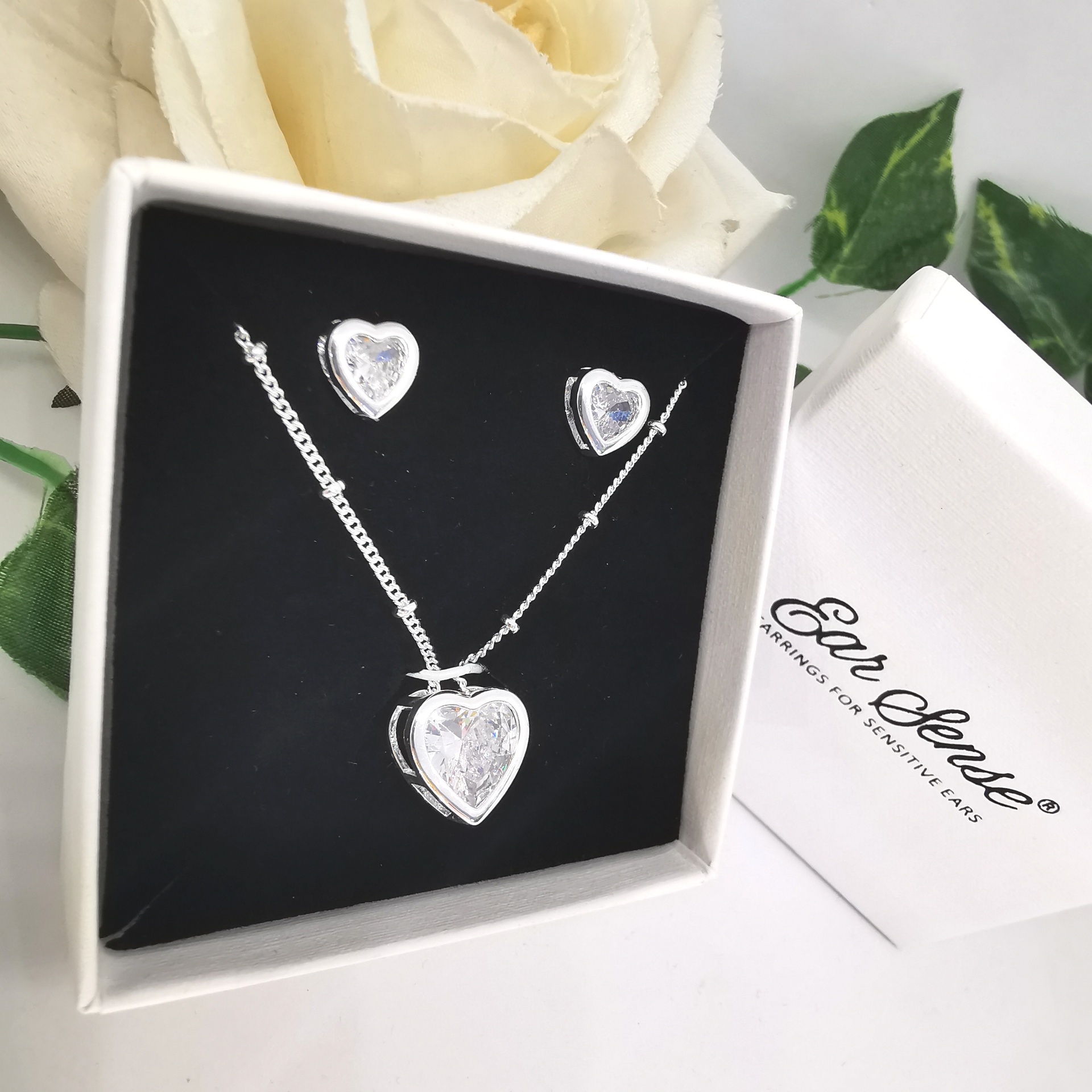 Cubic Zirconia Heart Necklace Set