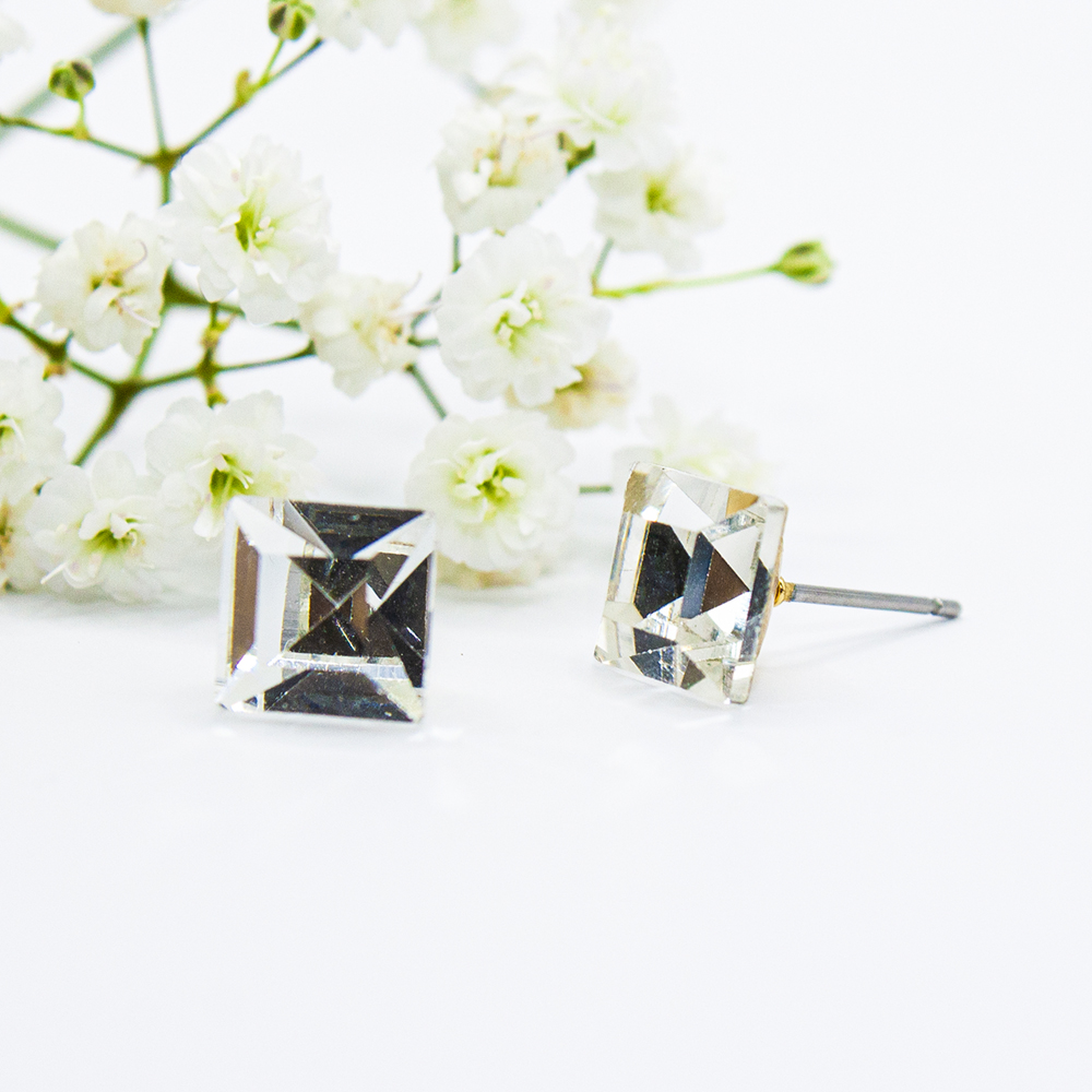 GOLD PLATED Fabulous LARGE SQUARE EARRINGS