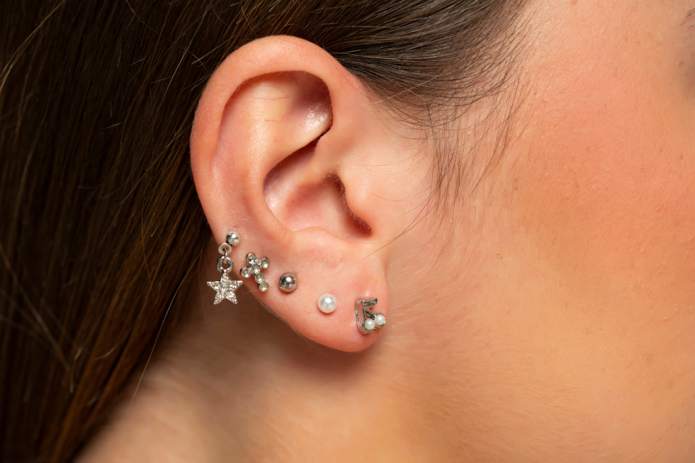 Why You Shouldn't Wear The Same Earrings 24_7