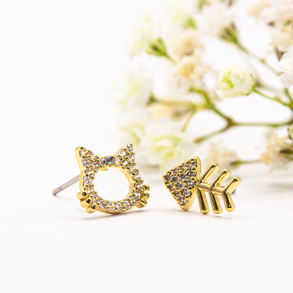 Cat and Fish Bone Studs - Gold Cat Face and Fish Bone Stud earrings ES83 2