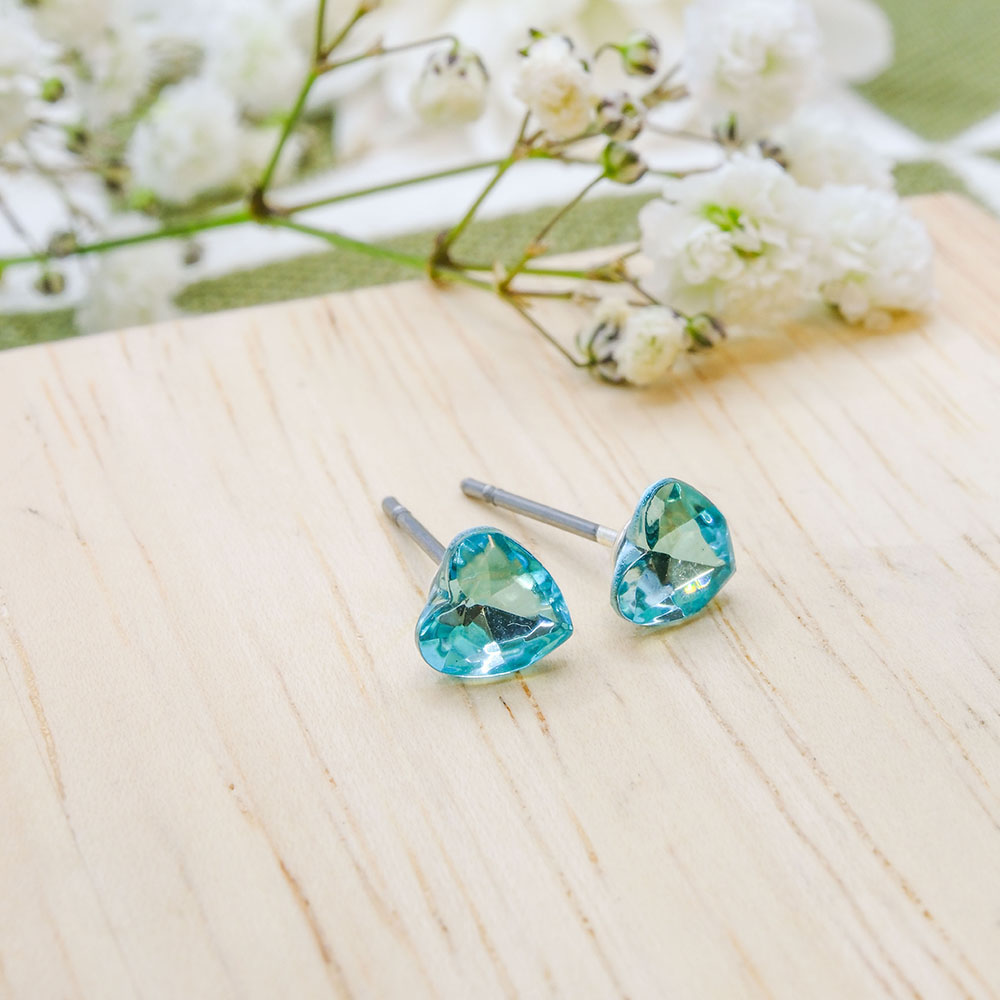 Aquamarine Crystal Heart Stud Earrings - Aquamarine Crystal Heart Stud Earrings GT22