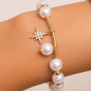 Pearl and Gold Star Stretch Bracelet